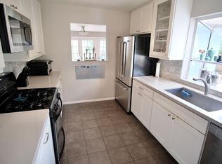 5712 W 75th St, Los Angeles, CA 90045
