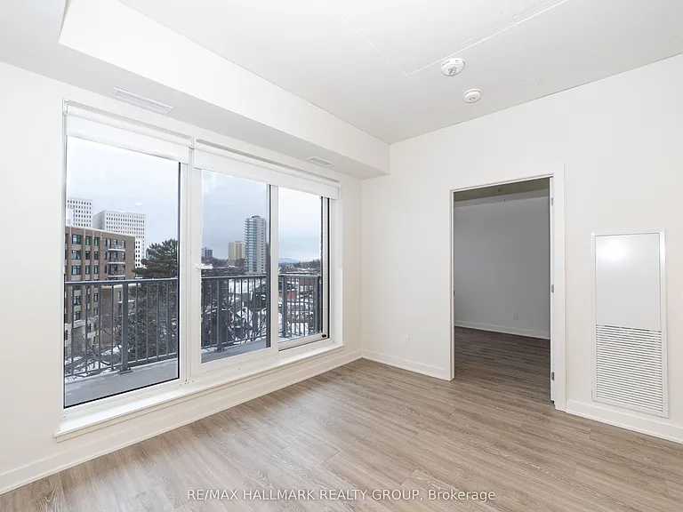 353 Gardner St #401 — Photo 7