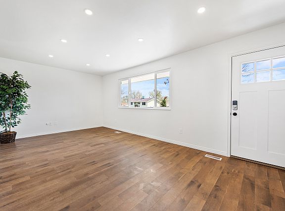 4th image of 5281 S Leprechaun Ln