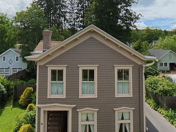 3rd image of 18 Eagle St