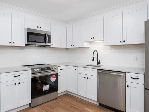 51 Alvarado Ave APT 101, Worcester, MA 01604