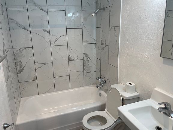 4th image of 3416 Hayes Ave APT 7
