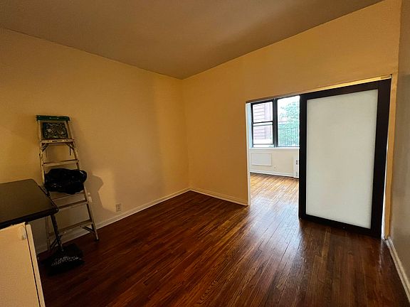 3rd image of 418 E 88th St APT 3H