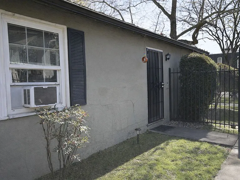 2323 V St #1 — Photo 1