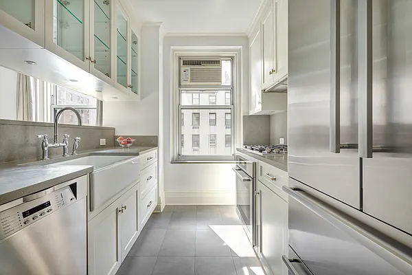 Sold by Compass | media 5