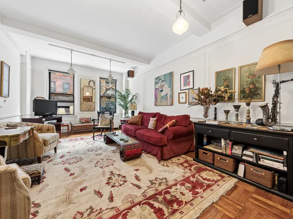 201 West 89th Street image 1 of 4