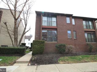 9557 James St #A, Philadelphia, PA 19114