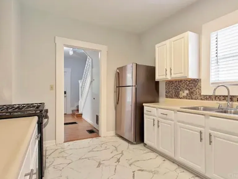 2722 Cox Ln — Photo 6
