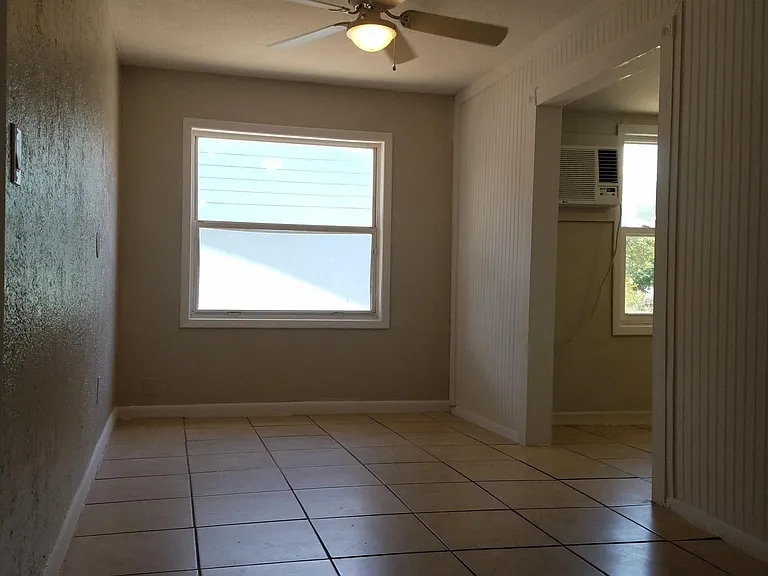 6016 Main St — Photo 3