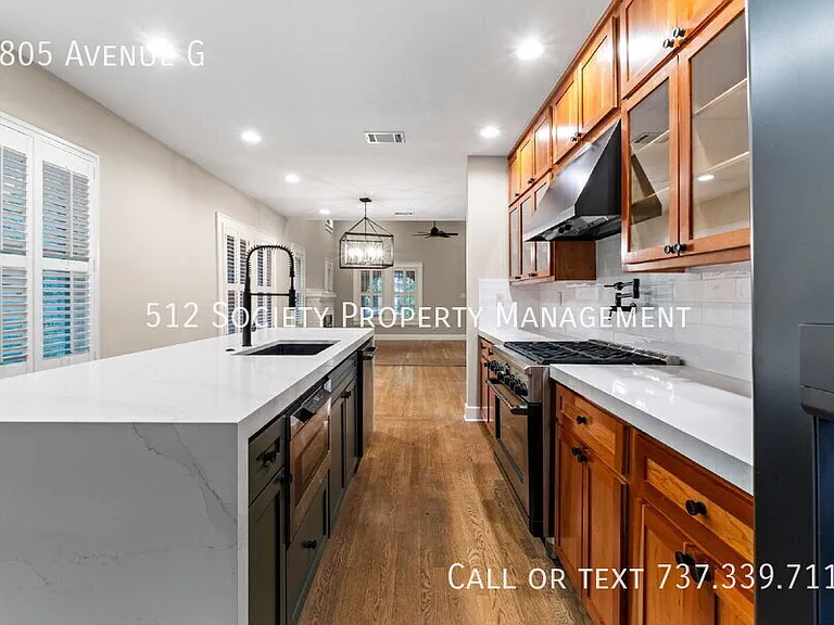 3805 Avenue G — Photo 18