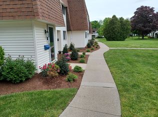 2 Hulls Hwy, Southport, CT 06890