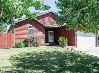 524 Honeysuckle Dr, New Castle, CO 81647