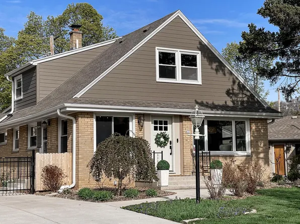 631 N 104th STREET, Wauwatosa, WI 53226