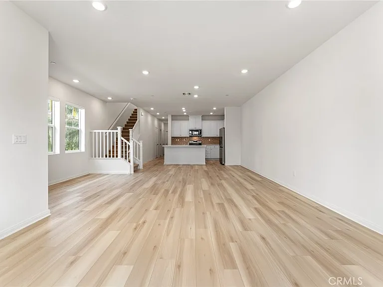 4109 E Coronado Privado — Photo 7
