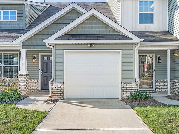 3rd image of 7557 Oliver Park Dr