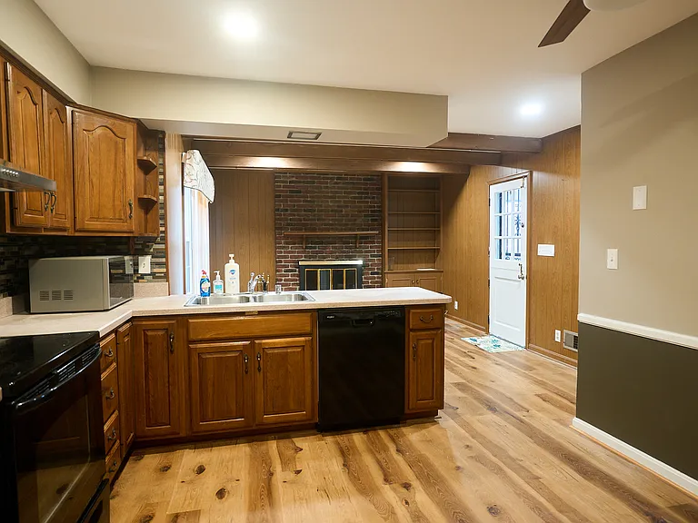 2432 Merriwood Dr — Photo 7