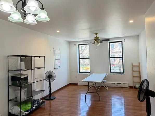 4814 5th Ave APT 2, Brooklyn, NY 11220