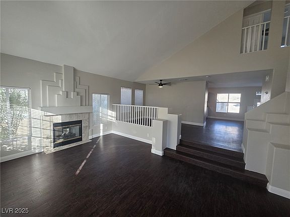 3rd image of 4638 Ashington St