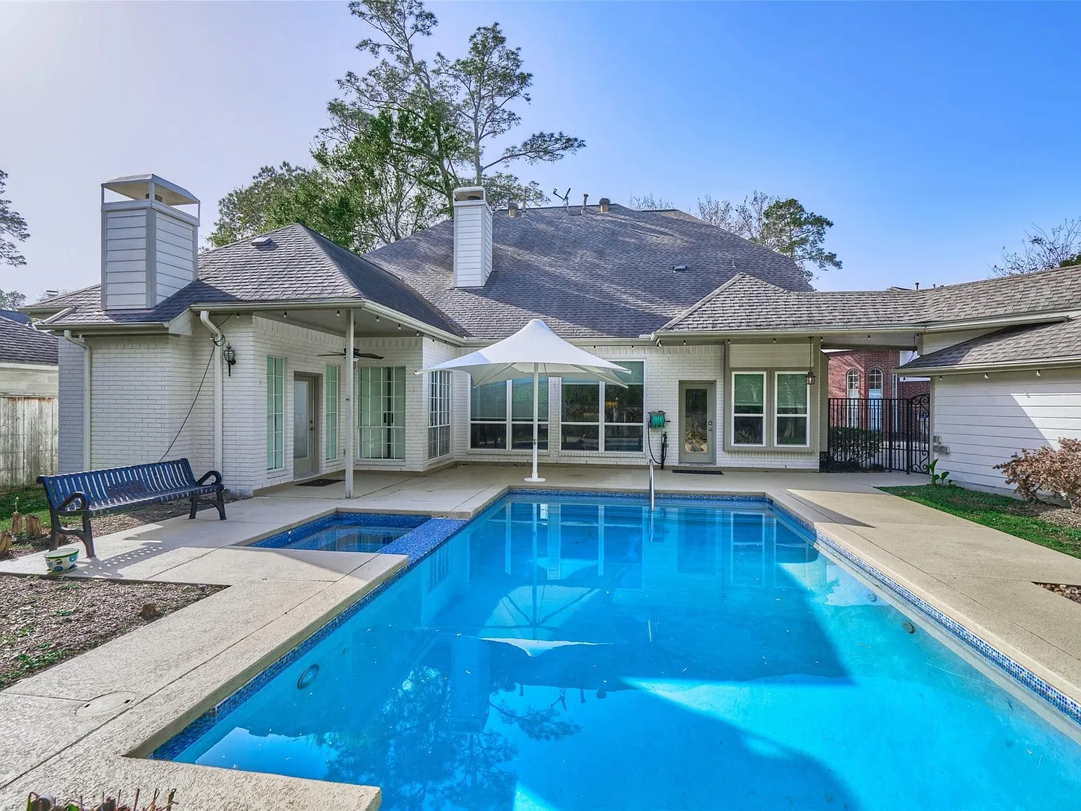 4 bed, 3.5 bath, 3561 sqft, $4,500 — Photo 3
