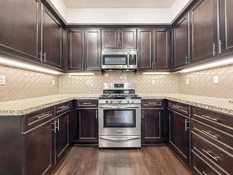 34 Secret Hollow Ln — Photo 6