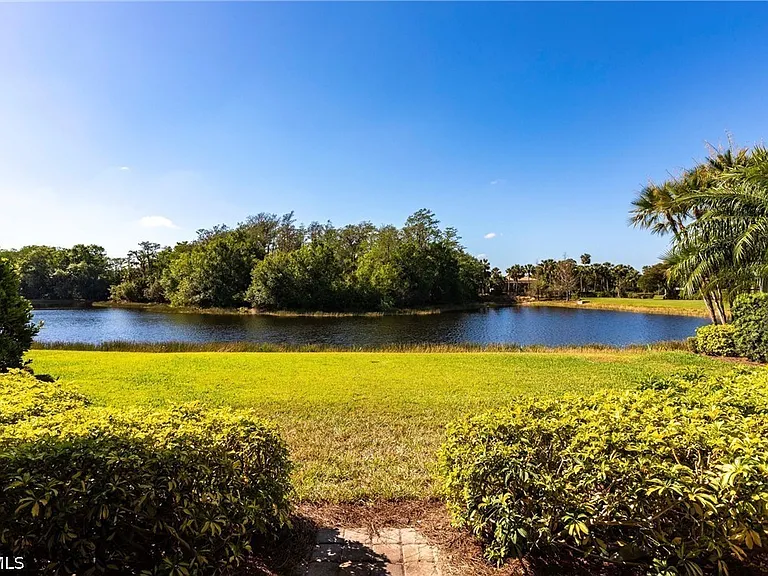 13730 Willow Haven Ct — Photo 43