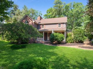 524 Foothill Rd, Bridgewater, NJ 08807