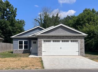 307 S Main St, Scottsburg, IN 47170