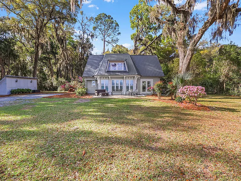 1321 Azalea Ave — Photo 4