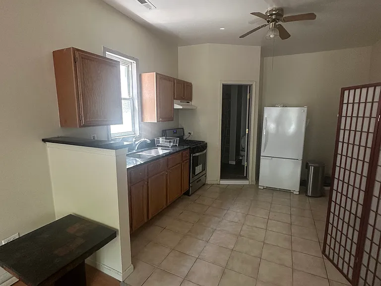 4514 S Lowe Ave #2D — Photo 3