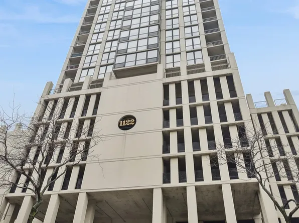 1122 N Clark St APT 904, Chicago, IL 60610