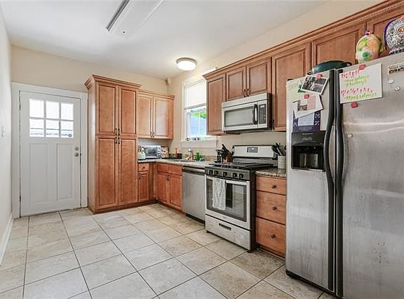 5th image of 5706 Willow St