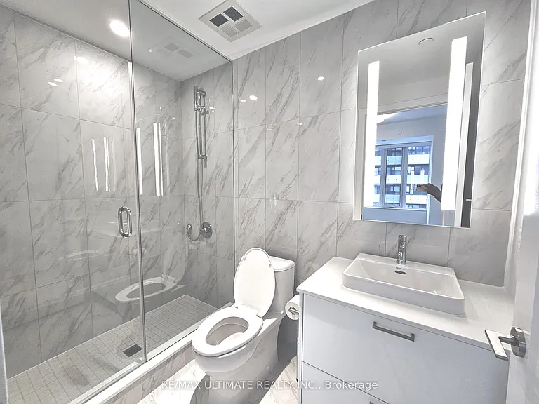 470 Front St W #1303 — Photo 8