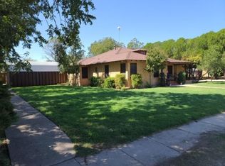 810 S Cypress St, Roscoe, TX 79545