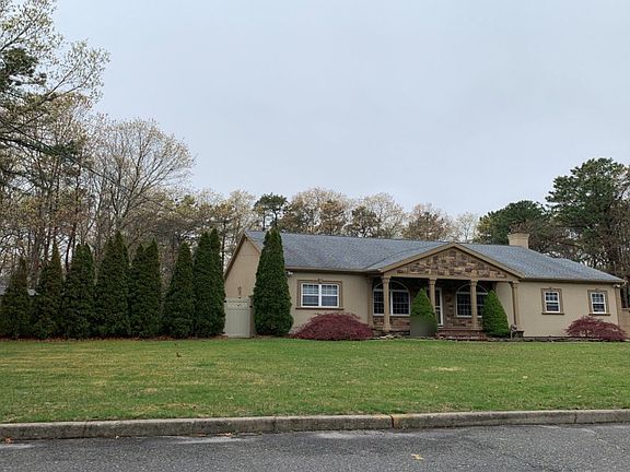 3rd image of 120 Freeman Ln