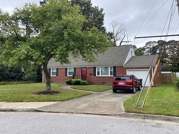 2nd image of 114 Laurel Ct