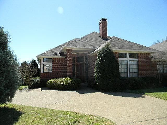 1st image of 1020 Murl Dr