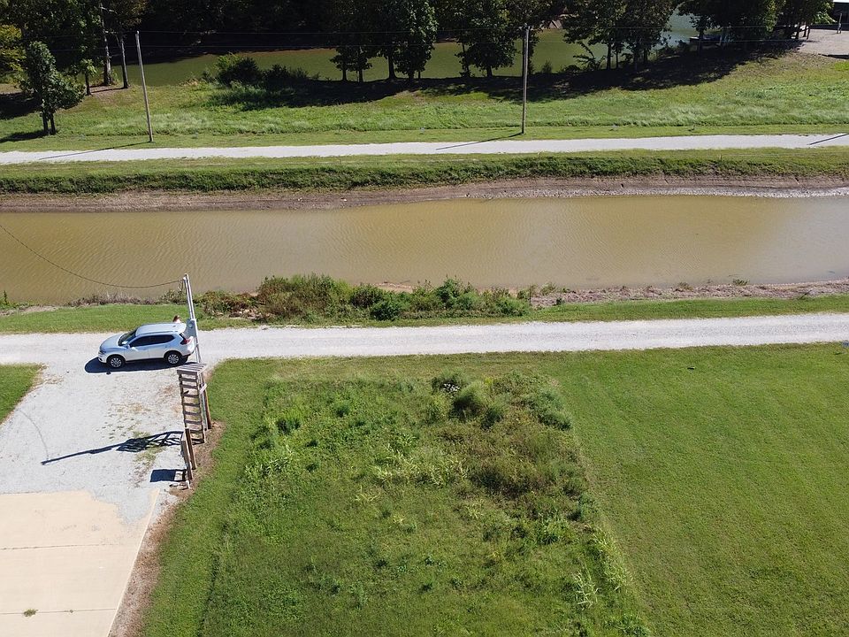 1109 River Front Dr, Clifton, TN 38425 Zillow