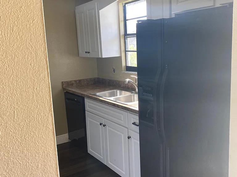 4904 Granada Blvd — Photo 10
