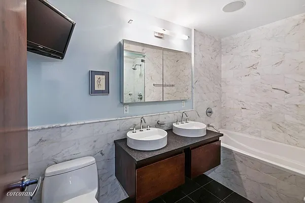 Sold by Corcoran | media 7