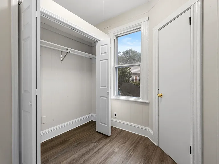 292 Claremont Ave #2 — Photo 16