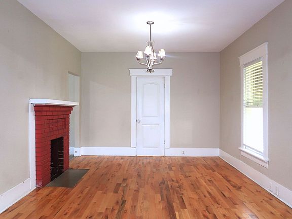 5th image of 808 W McLendon St