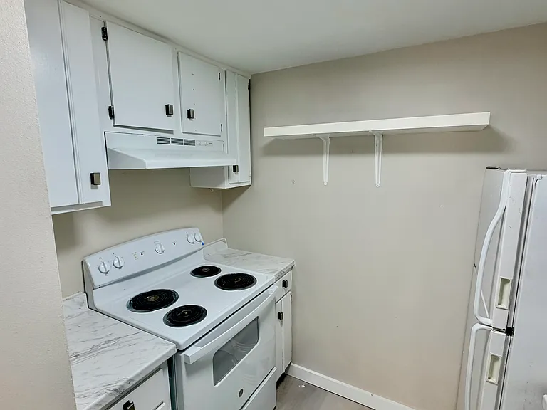 5735 Kentucky Ave #3 — Photo 8