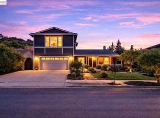 77 Barnes Ln, Fremont, CA 94536