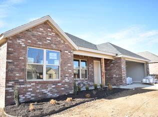 971 Jameson St, Springdale, AR 72762