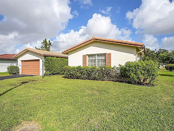 3rd image of 10755 NW 40th St