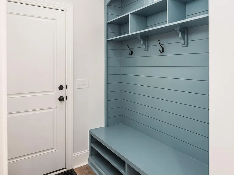 3842 W Wilson St — Photo 24