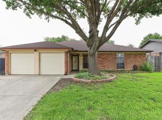 6405 Ridglea Dr, Watauga, TX 76148