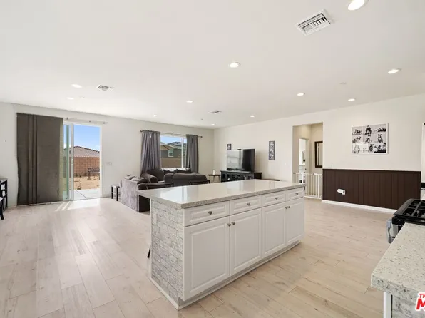 12645 Dion Pl, Victorville, CA 92395