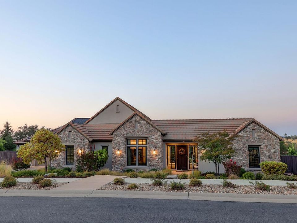 1st image of 3522 Camino Cielo