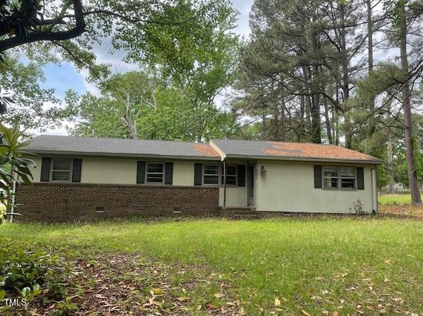 601 Crestview Dr, Durham, NC 27712